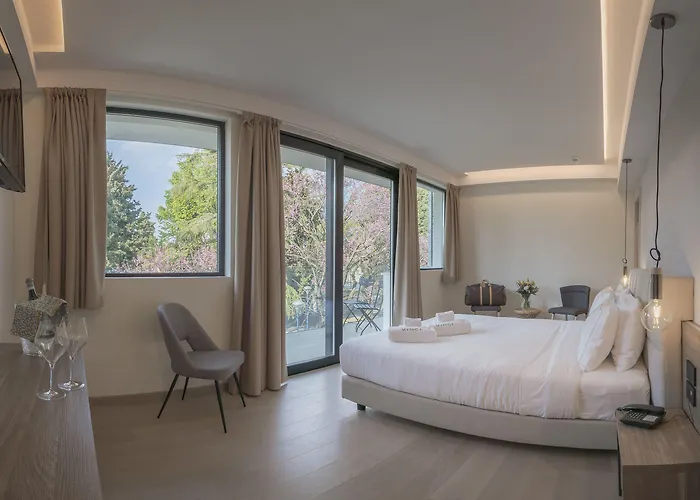 Hotel Vinci 4*