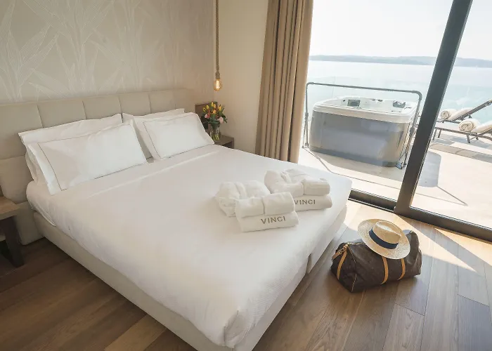 Vinci Otel 4*