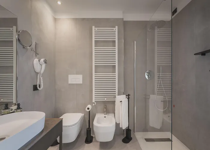 Otel Vinci 4*